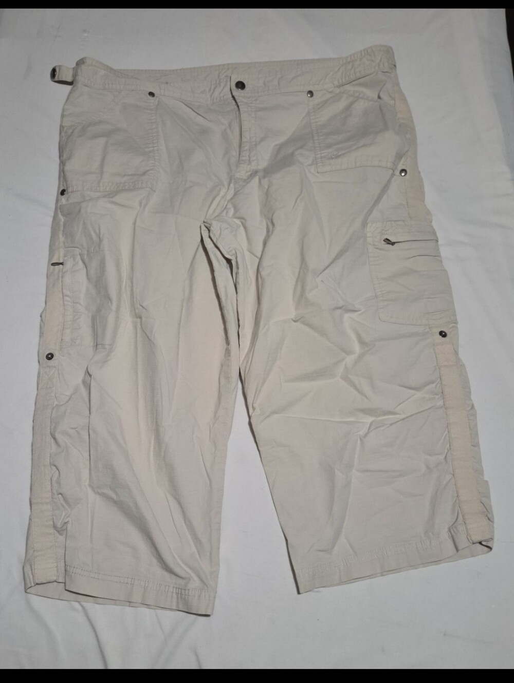 Danskin Women's XL khaki cargo bermuda shorts #29
